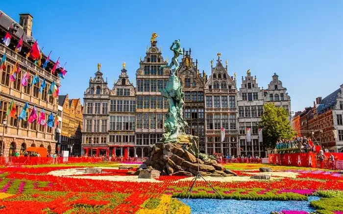 "Tourism in Belgium: Discover the Fascinating Attractions and Cultural Delights of this European Gem."