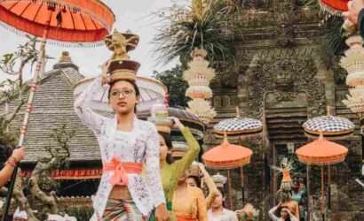 "Bali's Traditional Pot-Balancing Festival"